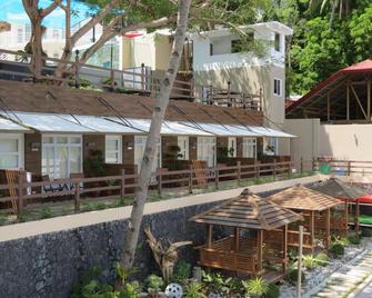 Anilao Awari Bay Resort - Mabini - Building