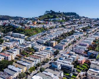 Elegant Sunset Steps Away from Golden Gate Park & Ocean Beach - San Francisco - Outdoors view