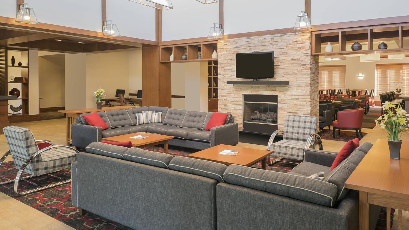 Four Points by Sheraton Cambridge Kitchener, Ontario
