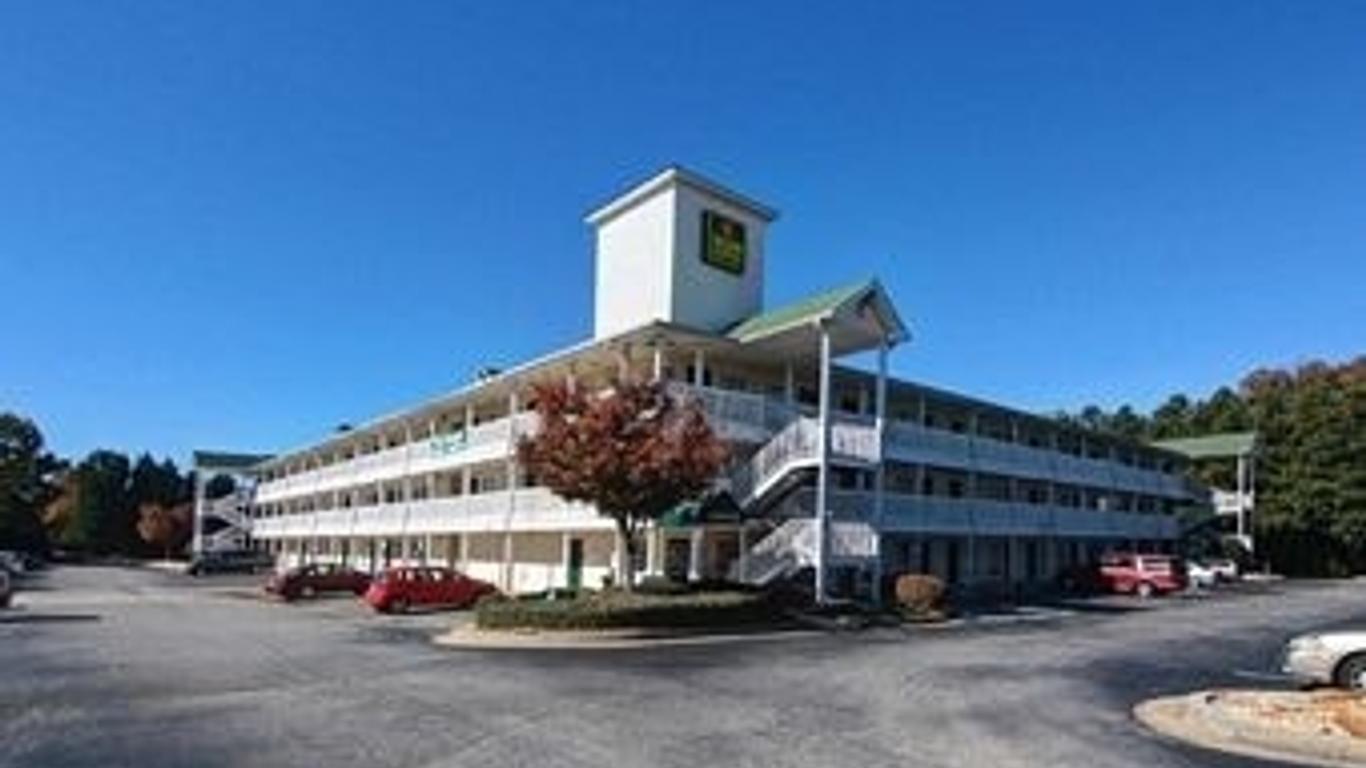 Intown Suites - Smyrna