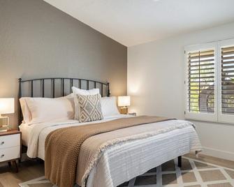 Bus Stop Saloon - Cave Creek with Spa - Cave Creek - Habitación