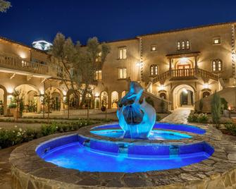 Allegretto Vineyard Resort Paso Robles - פאסו רובלס - בניין