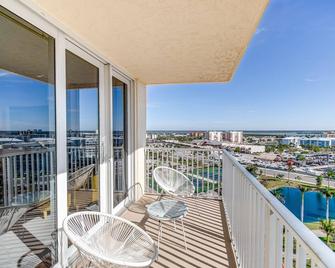 Fort Myers Beach Studio w/ Balcony & Views! - Fort Myers Beach - Balcony