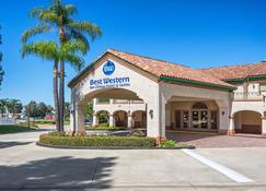 Best Western San Dimas Hotel & Suites - San Dimas - Gebouw