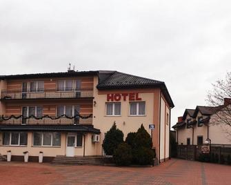 Hotel E7 - Radom - Building