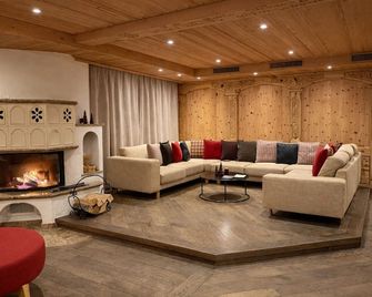 โรงแรมสวิสอัลไพน์ อัลลาลิน - เซอร์แมท - เลานจ์