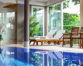 Landhuishotel De Bloemenbeek - De Lutte - Zwembad