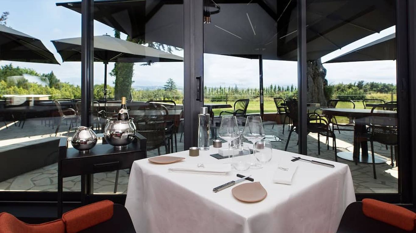 Chateau Du Clair De Lune