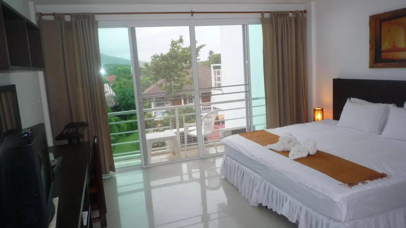 Baan Oui Phuket Guest House