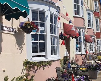 Lyndale Guest House - Weymouth - Outdoor view