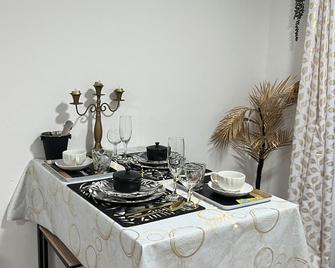 Cosy studio in a quiet residence - Rémire-Montjoly - Comedor