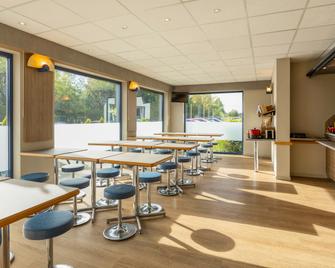 ibis budget Charleroi Airport - Ransart - Bâtiment