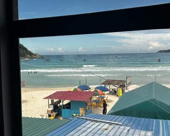 The Room Perhentian - Long Beach X Bluestar - Kuala Besut - Beach