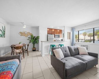 Bayview Apartments By Lowkl - פורט לודרדייל - סלון