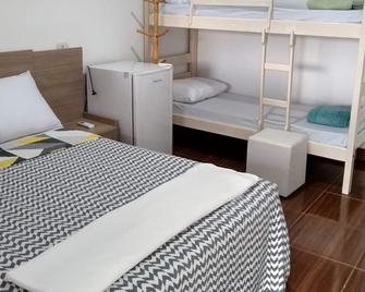 Farm/4 bedrooms/barbecue/garage 4cars/ trails/4Km city/near viewpoint - Chapada dos Guimarães - Bedroom