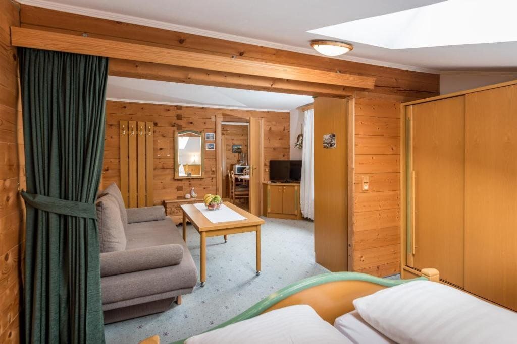 Landhaus Bergzeit - פליצמוס - סלון