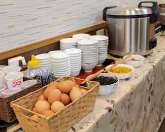 Nonsmoking Twin room Free breakfast Free pa / Tosu Saga - Tosu
