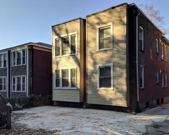 Lovely, cozy Murray guest suite in Squirrel Hill - Pittsburgh - Building