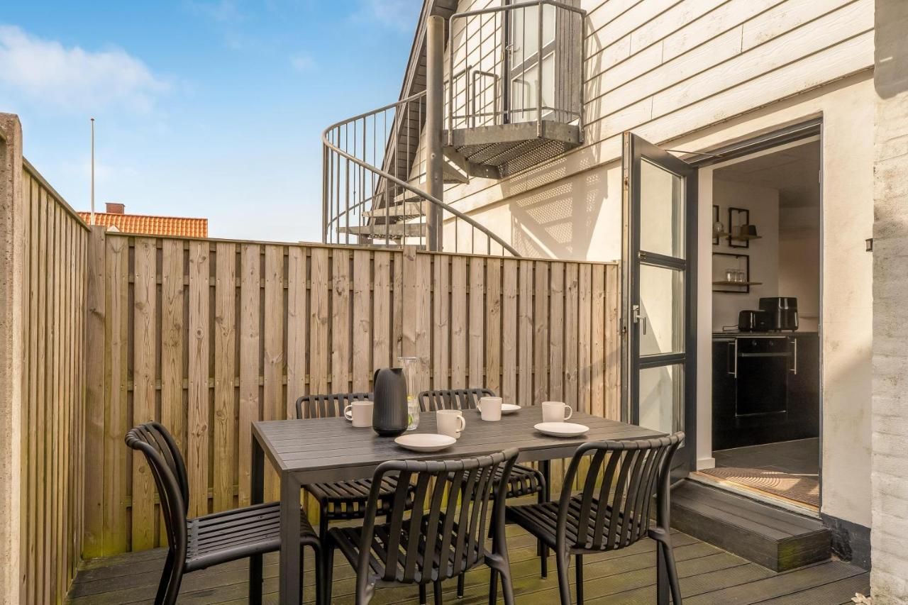 Renovated holiday home with enclosed terrace, centrally located in Vorupør – Thisted