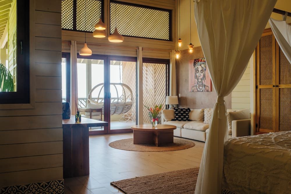 Tranquilseas Eco Lodge & Dive Center - Sandy Bay - מרפסת