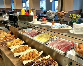 Medos Hotel - Budapest - Buffet