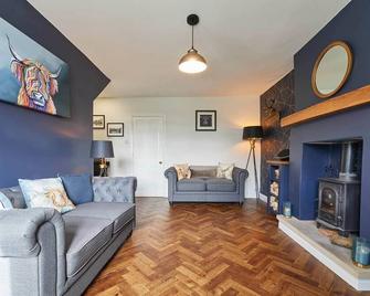 Host & Stay - Cummins & Goings Cottage - Barnard Castle - Living room