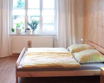 Holiday in the heart of the Mecklenburg Lake District - and near the Baltic Sea - Linstow - Schlafzimmer