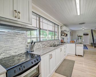 Country Escape On The Beautiful Mcdonald River. - Bendemeer - Cocina