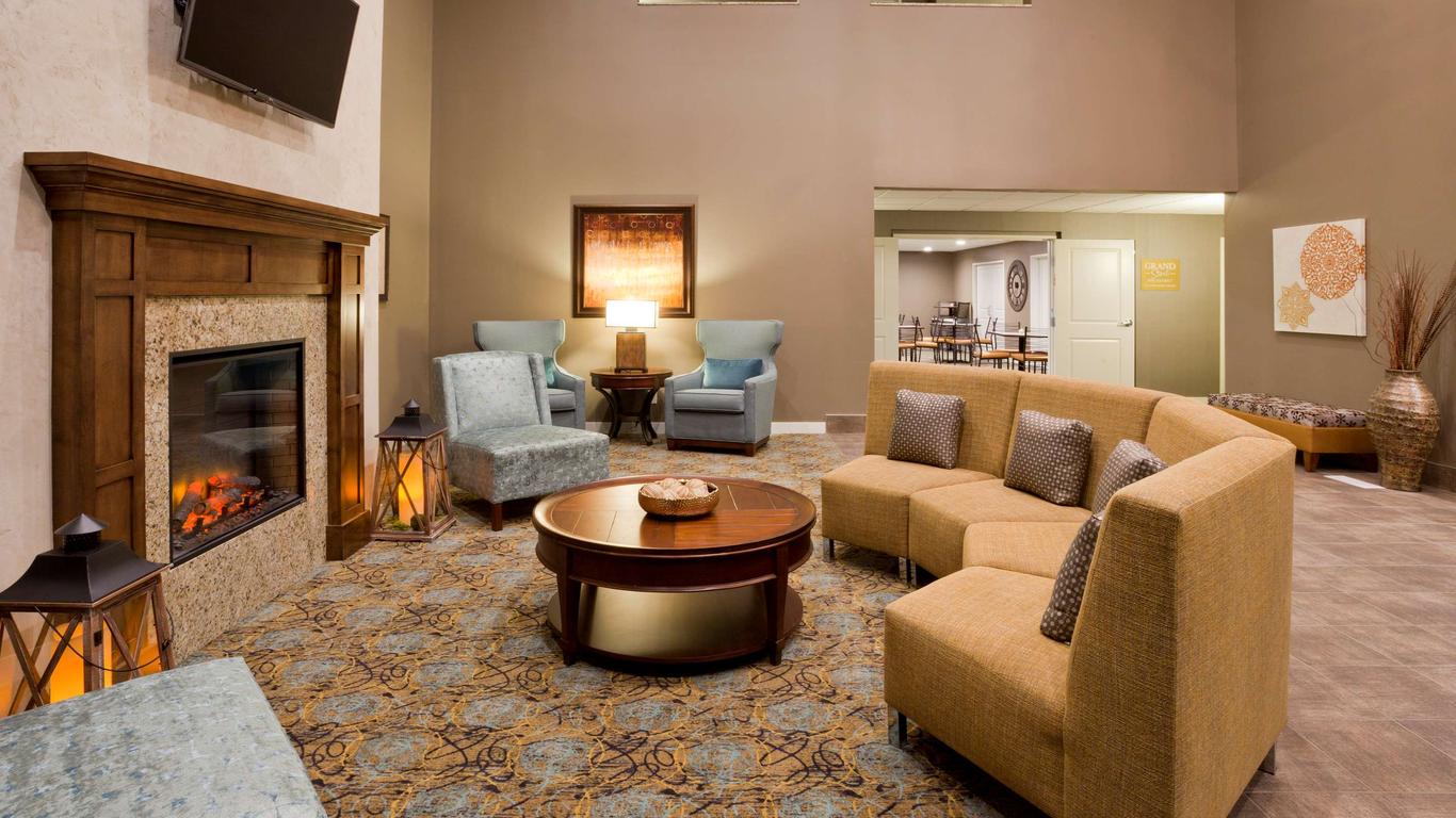 GrandStay Hotel & Suites Delano