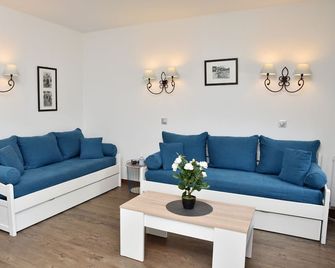Tres Bel Appartement 8 Personnes Wifi Offert - Deauville - Huiskamer
