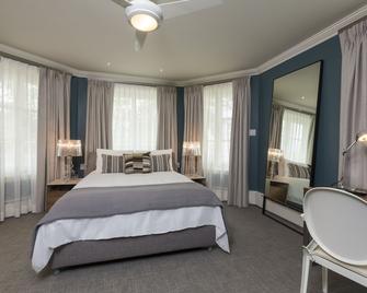 Chez Truchon Bistro-Auberge - לה מאלבאי - חדר שינה