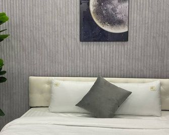 Grand C Homestay - Hanoi