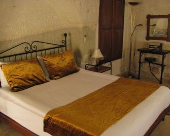 Serenity Cave Suites - Nevşehir - Bedroom