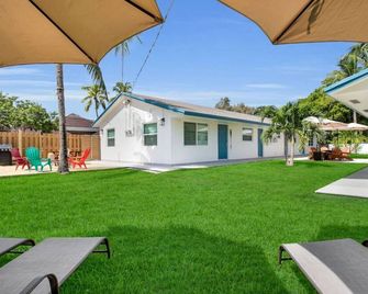 Paradise villa near City/Beach/Airport - פורט לודרדייל - פטיו