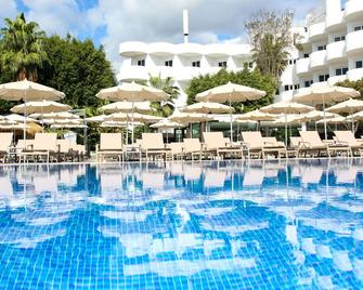 Sentido Fido Tucan - Beach Hotel - Cala d'Or - Pool