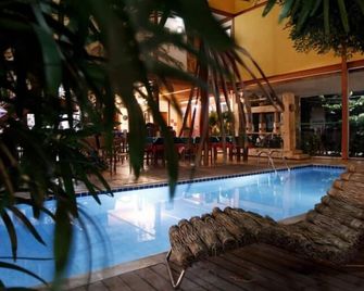 Pousada Ilha Brazil - איליאבלה - בריכה