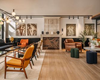 مارتي هوتل بوردو، تابيستري كوليكشن باي هيلتون - بوردو - ردهة