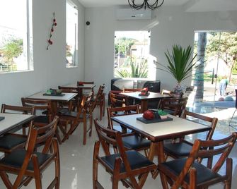Hotel Recanto dos Ipês - Planura - Restaurante