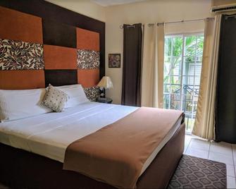 Christar Villas Hotel - Kingston - Phòng ngủ