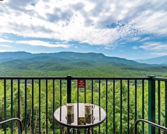 Deer Ridge Mountain Resort - Gatlinburg - Balcón
