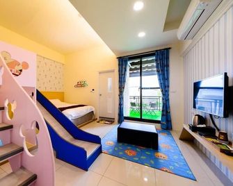 Ye-Bo Mei Hua Lu - Luodong Township - Wohnzimmer