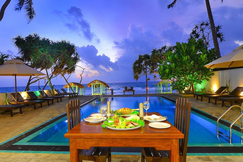 At Ease Beach Hotel - Hikkaduwa