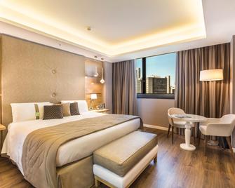 Holiday Inn Naples By IHG - נאפולי - חדר שינה