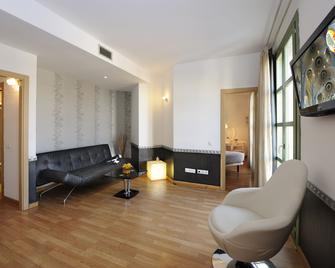 Apart-Suites Hostemplo - Barcelona - Olohuone