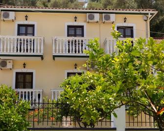 Kitro Parga - Parga - Building