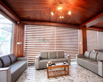 Tulips Village Resorts - Ooty - Lounge