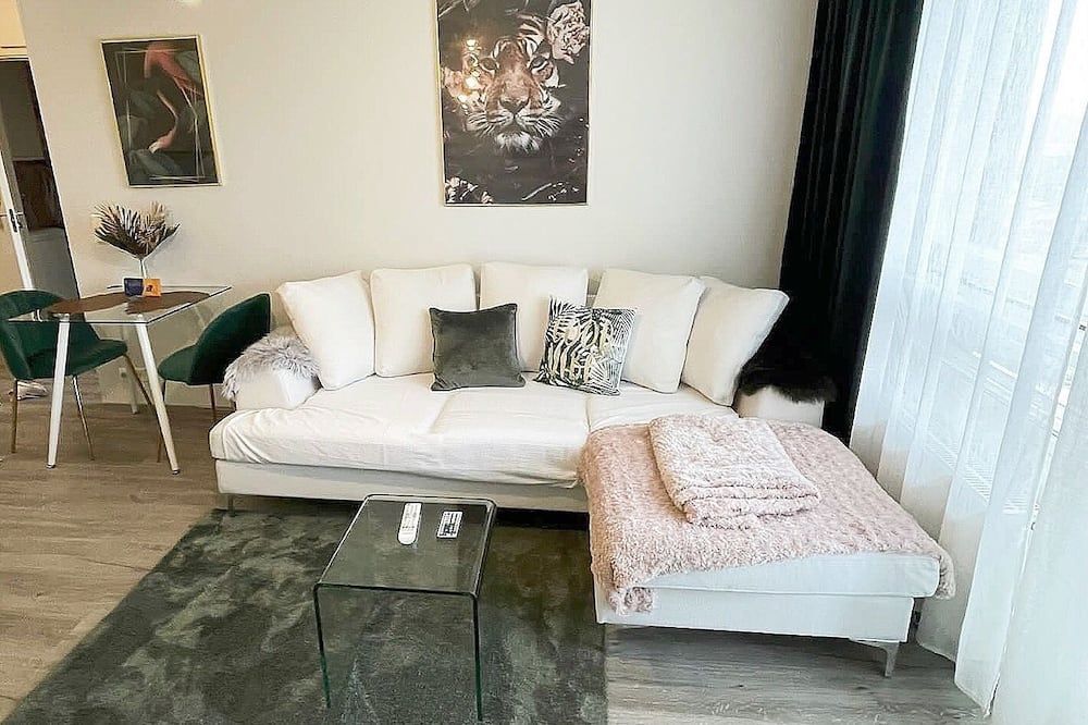 Specious roofapartment apartment, tropical velvet - Helsinki - Soggiorno
