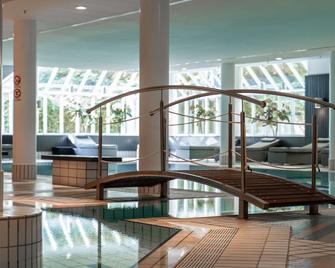 Radisson Blu Hotel Dortmund - דורטמונד - בריכה