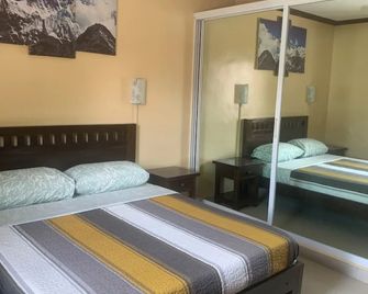 Noonans Apartelle - Biñan - Habitación