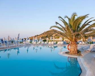 Alykanas Village Resort - Zakynthos - Piscina